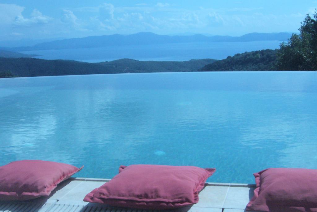 Hotel Dryalos Miléai Buitenkant foto