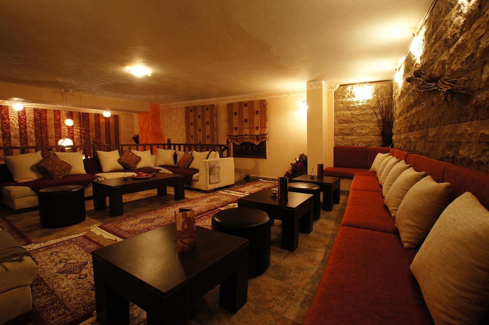 Hotel Dryalos Miléai Buitenkant foto