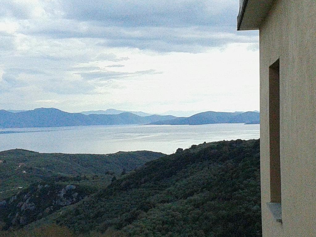 Hotel Dryalos Miléai Buitenkant foto