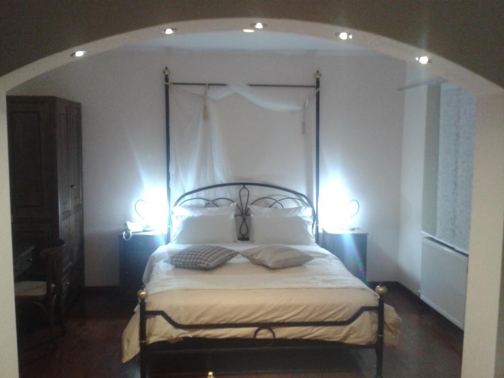 Hotel Dryalos Miléai Buitenkant foto
